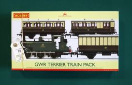 Hornby Hobbies GWR Terrier Train Pack ERA-3 (R.3960). Comprising 0-6-0 Terrier tank locomotive, No.5