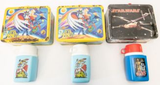 Star Wars vintage tin lunchbox by Thermos complete with plastic Thermos flask, Lot also includes 2 x