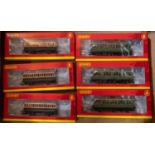 6 Hornby Hobbies Coaches. 3x SR 6 Wheel Coaches. 2x 3rd Class with lights (R.40132 and R.40132A).