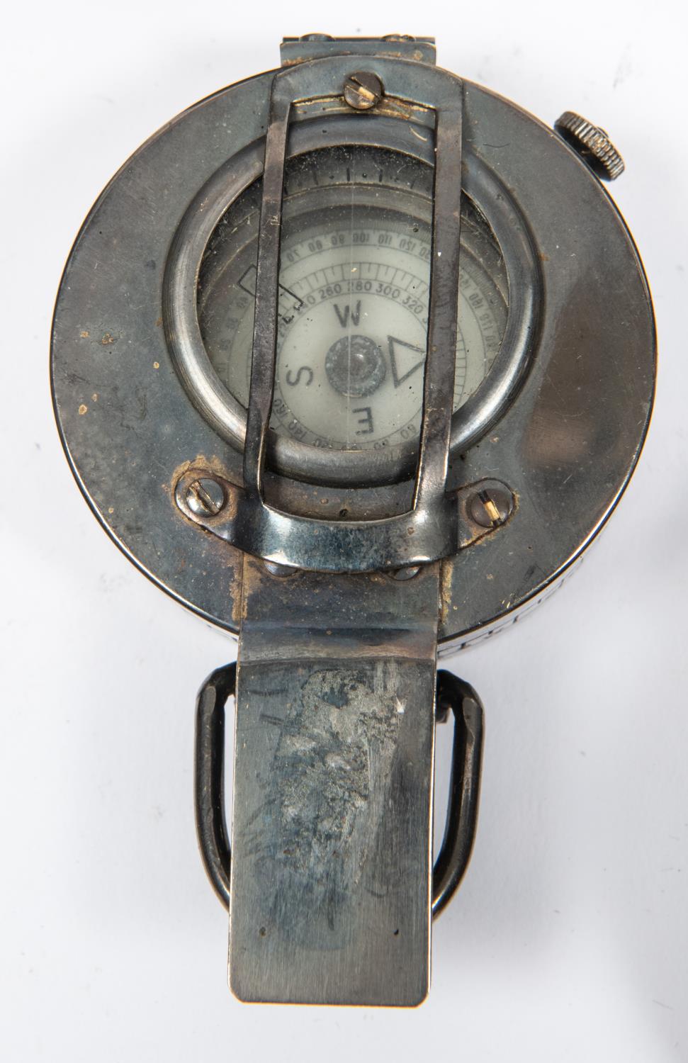 A prismatic compass by Stanley, London, 1918; a set of 14 plated teaspoons with crossed rifles on - Image 6 of 6