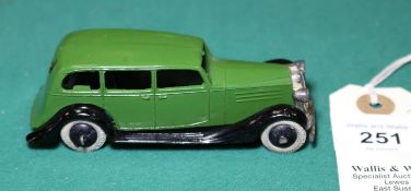 Dinky Toys Vauxhall Car (30d). A 1936-1940 example in green with black open chassis, thin axles,