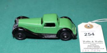 Dinky Toys Bentley Sports Coupe (36b). An example in green with black moulded chassis, black