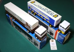 2 Lion Car UK Veteran & Vintage Models Special Limited Edition DAF 2800 articulated trucks and box