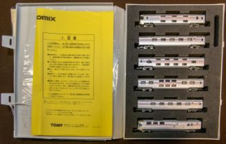 A Tomix 'N' gauge J.R. Ltd. Exp. Sleeping Cars Series E26. (92717). Comprising 3x double-deck and 3x