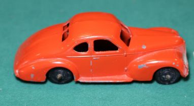 French Dinky Toys Studebaker State Commander (24-O). A rare example made for 1 year only in 1950,