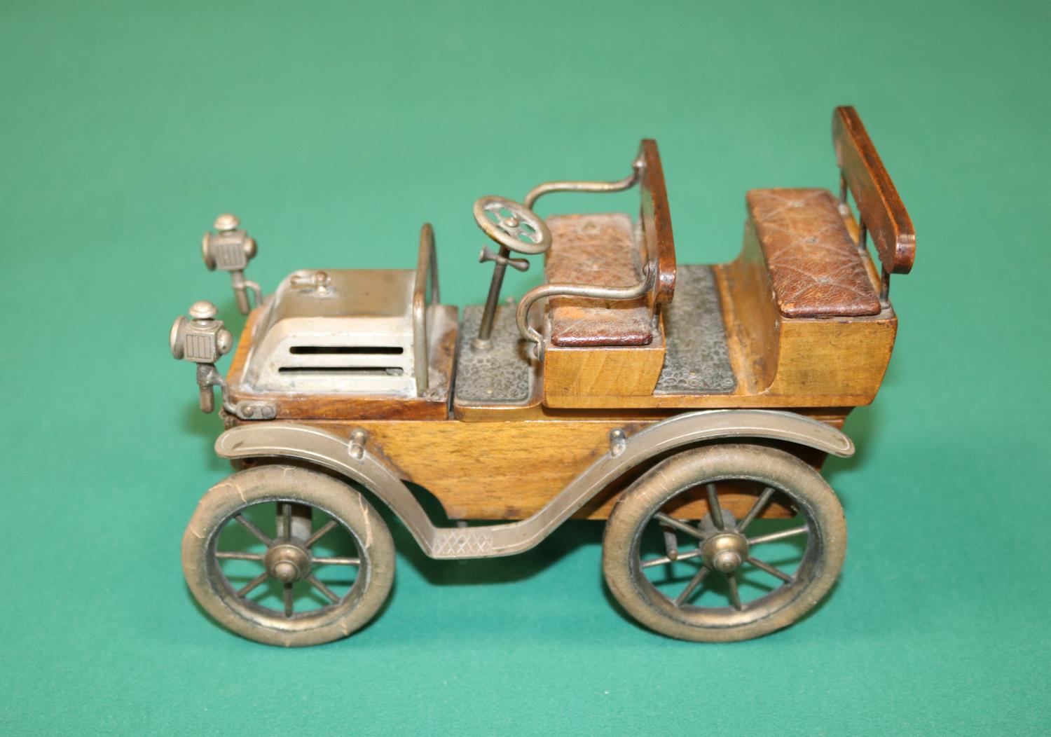 A rare Earnst Plank German Desk Display car for holding Cigarettes and matches, possibly dating from - Image 4 of 4