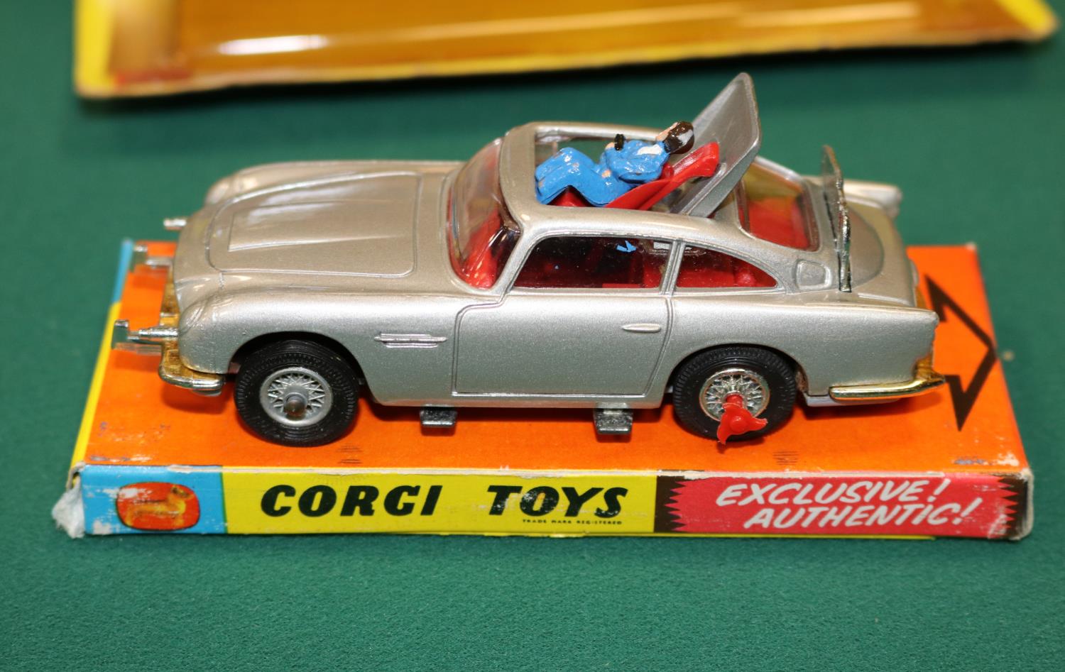 Corgi Toys 'The New James Bond Aston Martin D.B.5' (270). The 2nd type in metallic silver with red - Image 2 of 3