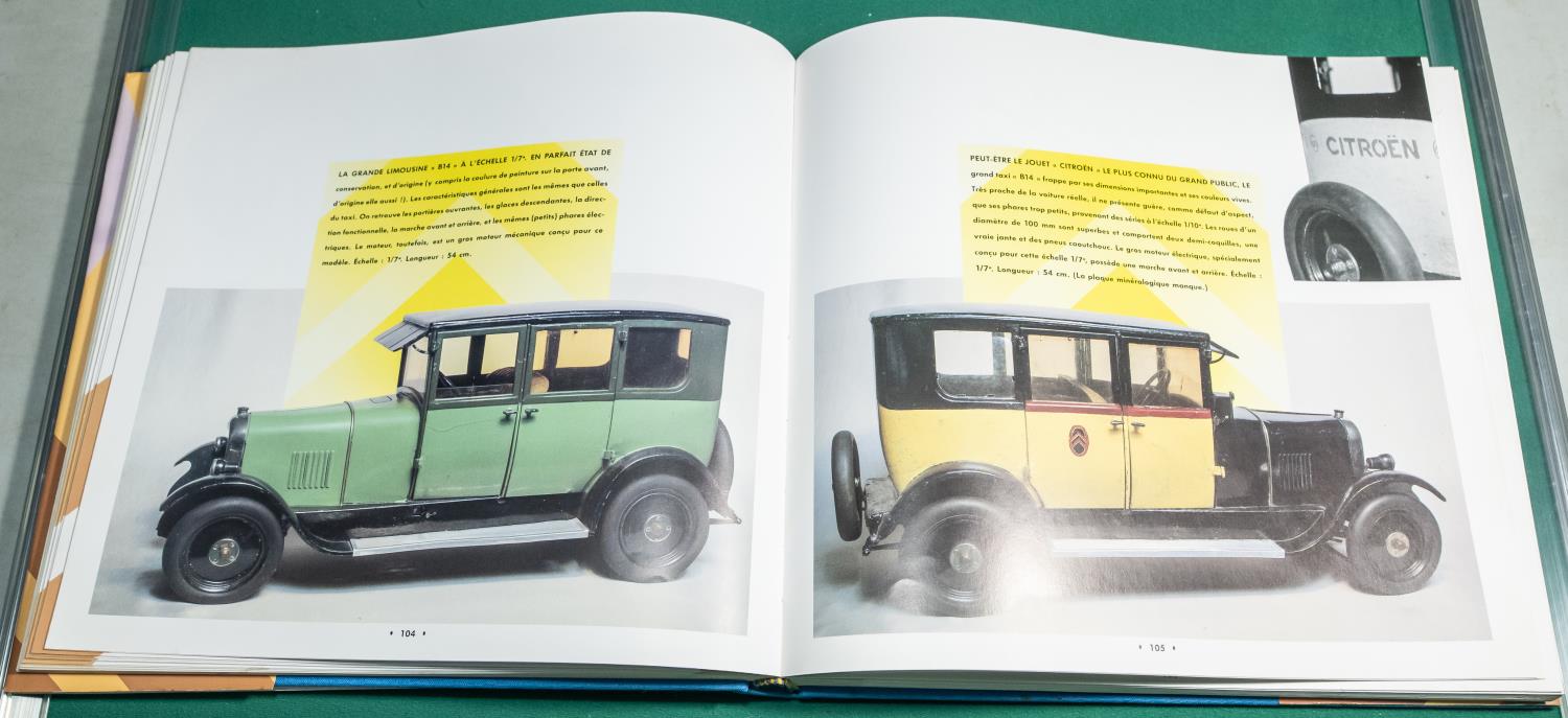 Les Jouets Citroen book by Clive Lamming, Maeght Editeur. Book is in French Language and details the - Image 2 of 2