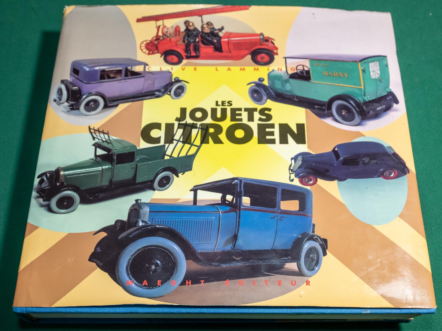 Les Jouets Citroen book by Clive Lamming, Maeght Editeur. Book is in French Language and details the