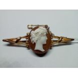 A Victorian shell cameo brooch, marked '9ct', length 5cm, gross wt. 3.8g.