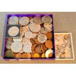 A tray of assorted GB and world coins to include commemorative crowns, pennies, farthings, 1922 US