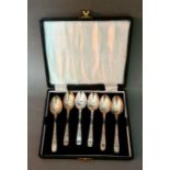 A cased set of 6 hallmarked silver spoons, Sheffield, Cooper Brothers & Sons Ltd, 1959, gross wt.