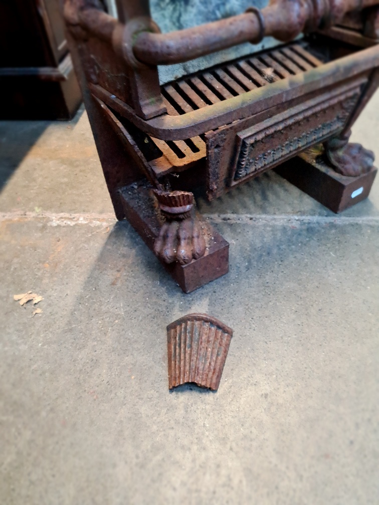 A 19th century cast iron fire basket standing on paw feet. - Image 4 of 5