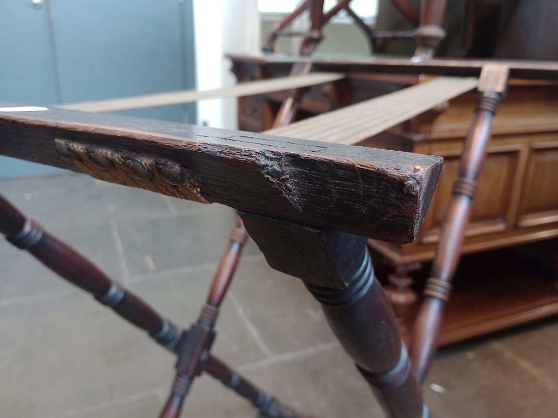 A Georgian mahogany butler's tray with folding stand and an Edwardian folding table. - Image 3 of 5