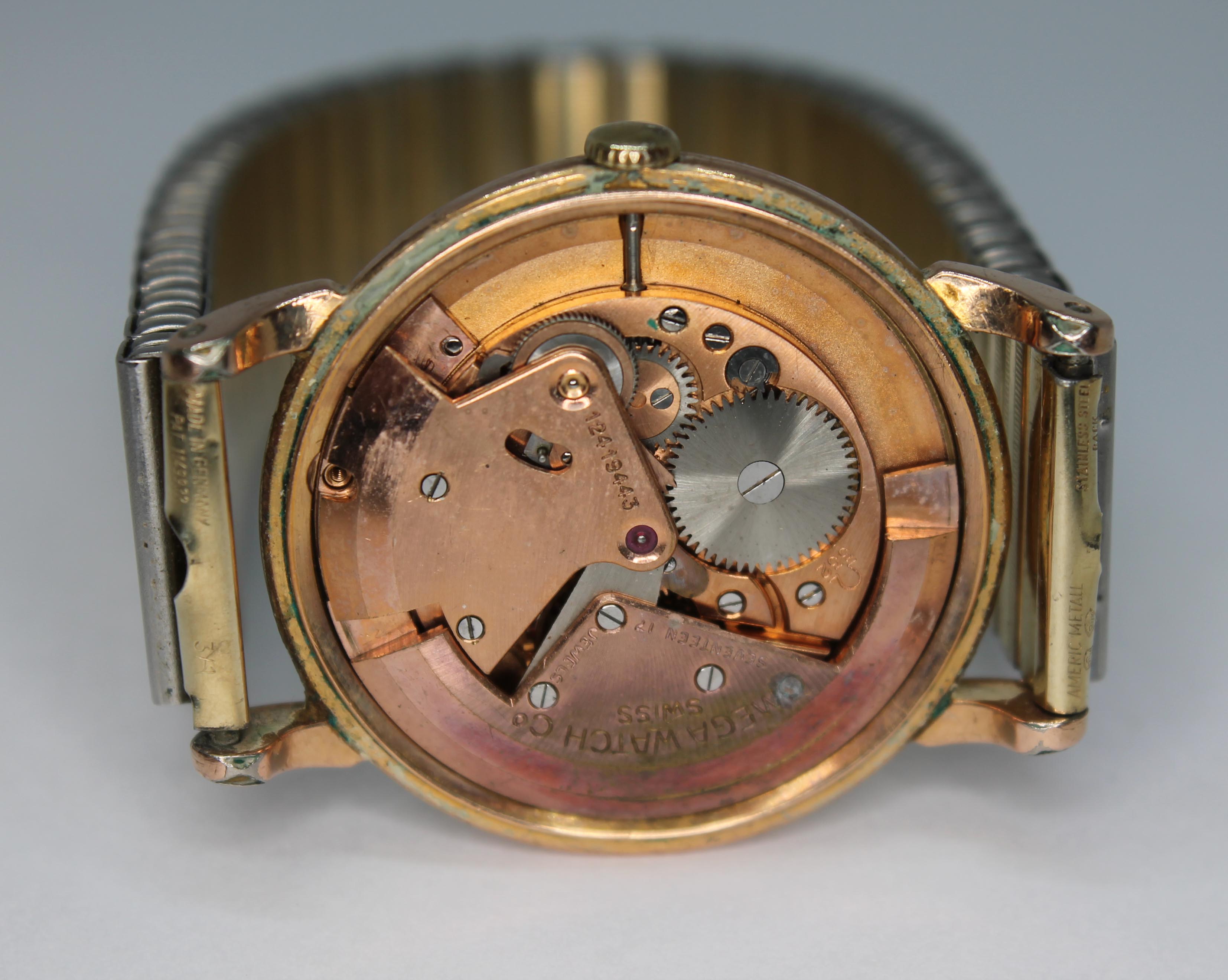 A vintage gold plated Omega automatic wristwatch, ref. 2398, cal. 332, signed champagne dial with - Image 2 of 3