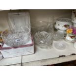 A cpllection of glassware to include Royal Albert bowl (with box), Krosno vase (with box) and