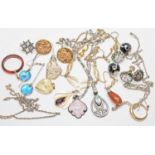 Assorted antique and vintage costume jewellery including white and yellow metal, enamel etc.