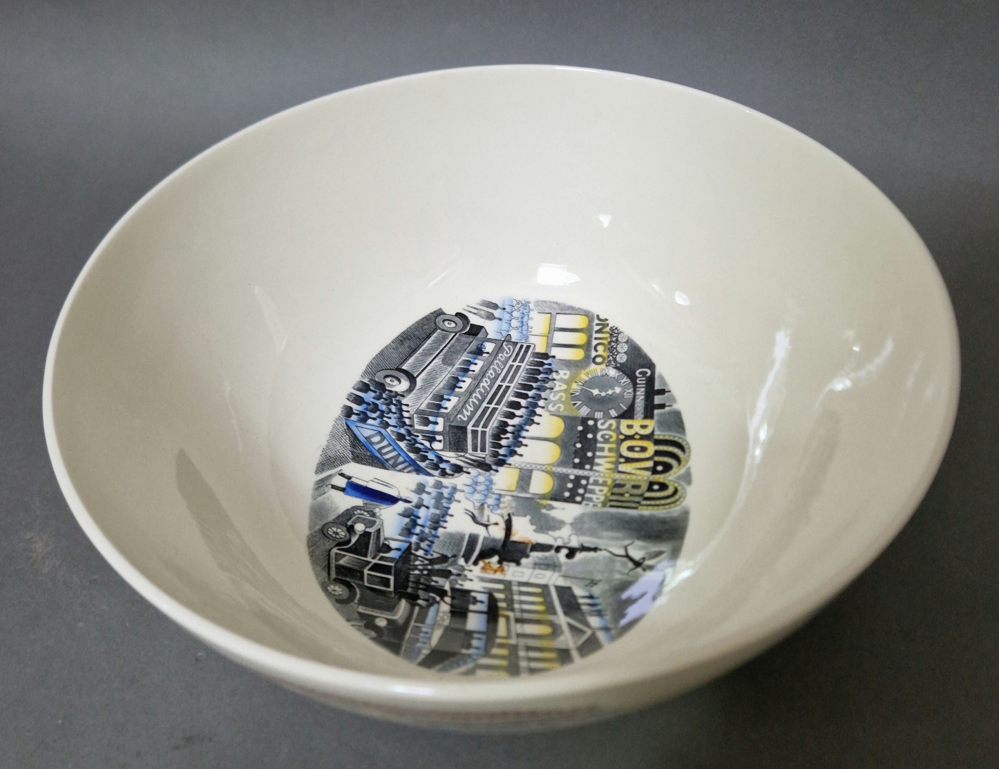 A 1975 Wedgwood Boat Race bowl designed by Eric Ravilious , limited edition no. 133/200, with box - Image 5 of 11