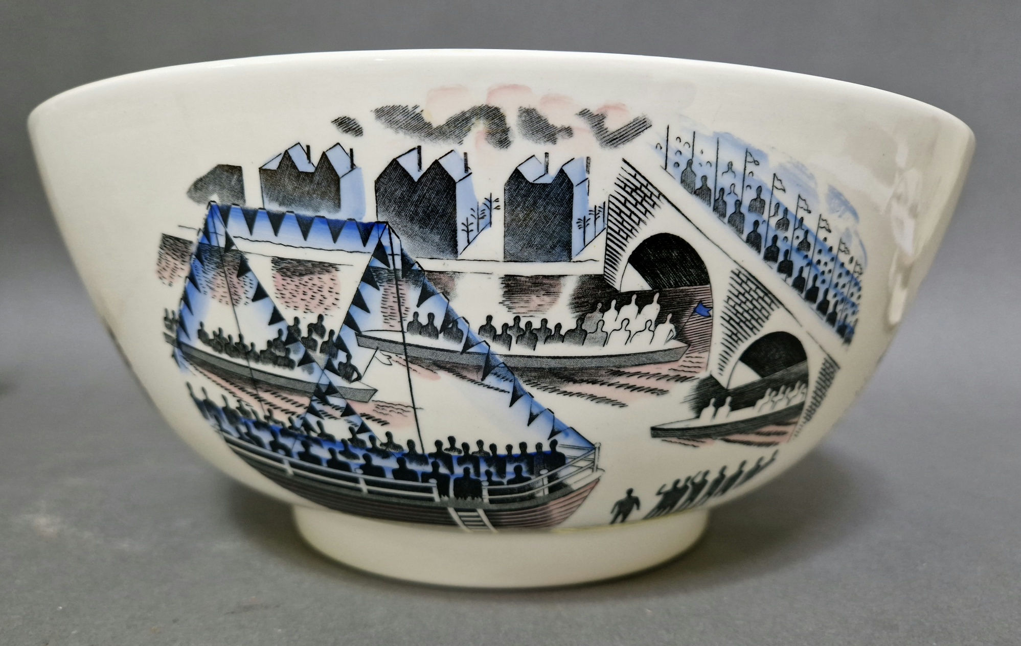 A 1975 Wedgwood Boat Race bowl designed by Eric Ravilious , limited edition no. 133/200, with box - Image 8 of 11