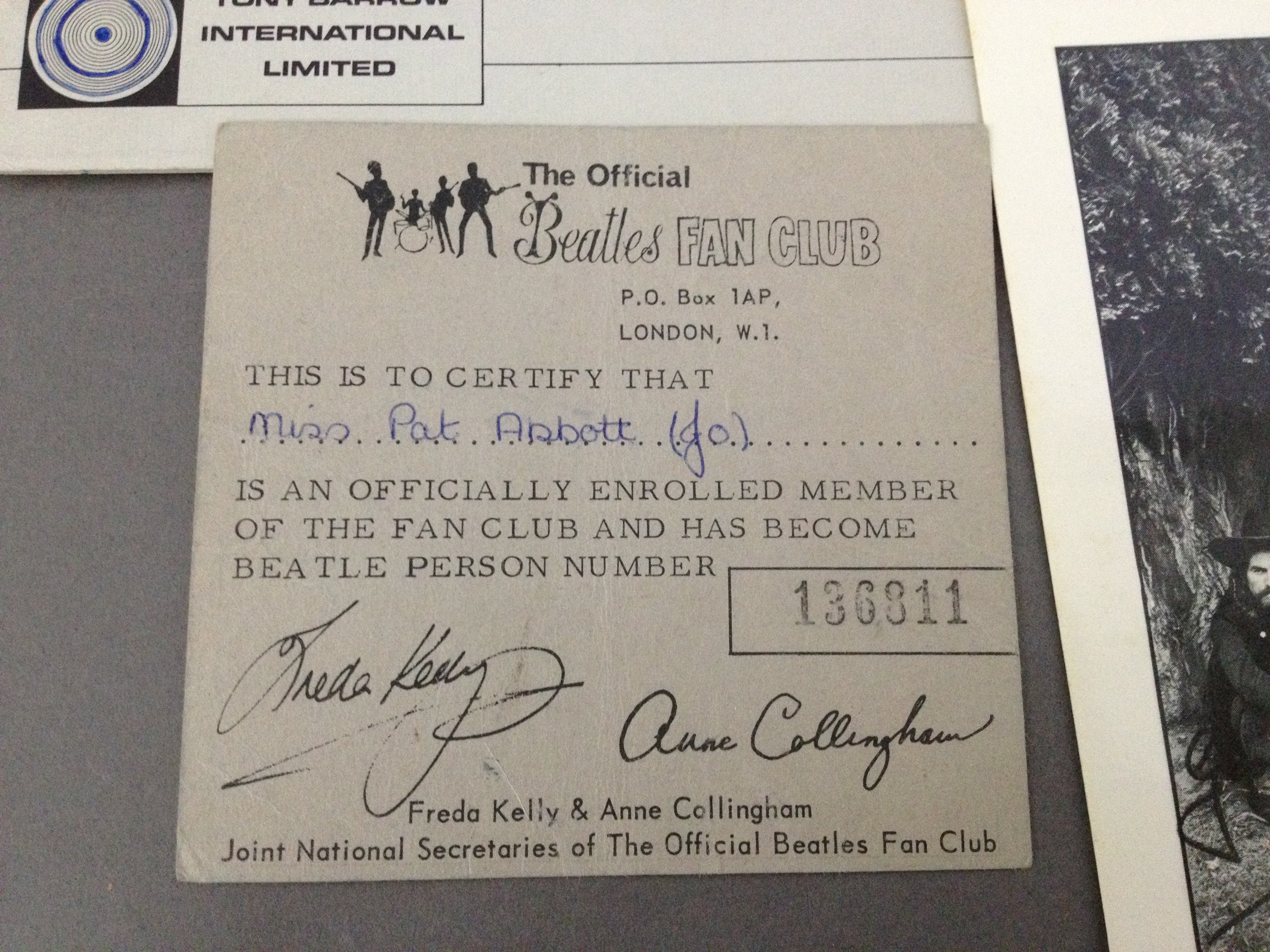 A collection of Beatles memorabilia collected by the current vendor while she was a member - Image 26 of 35