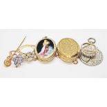 A mixed lot of hallmarked gold and yellow metal comprising two lockets, a diamond ring (hallmarks