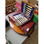 2 galleried trays, a box of Arthur Price cutlery, a boxed set of fish knives and forks