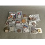 A boxed of mixed medals and coins to include two WW2 Star medals and 2 George VI medals,