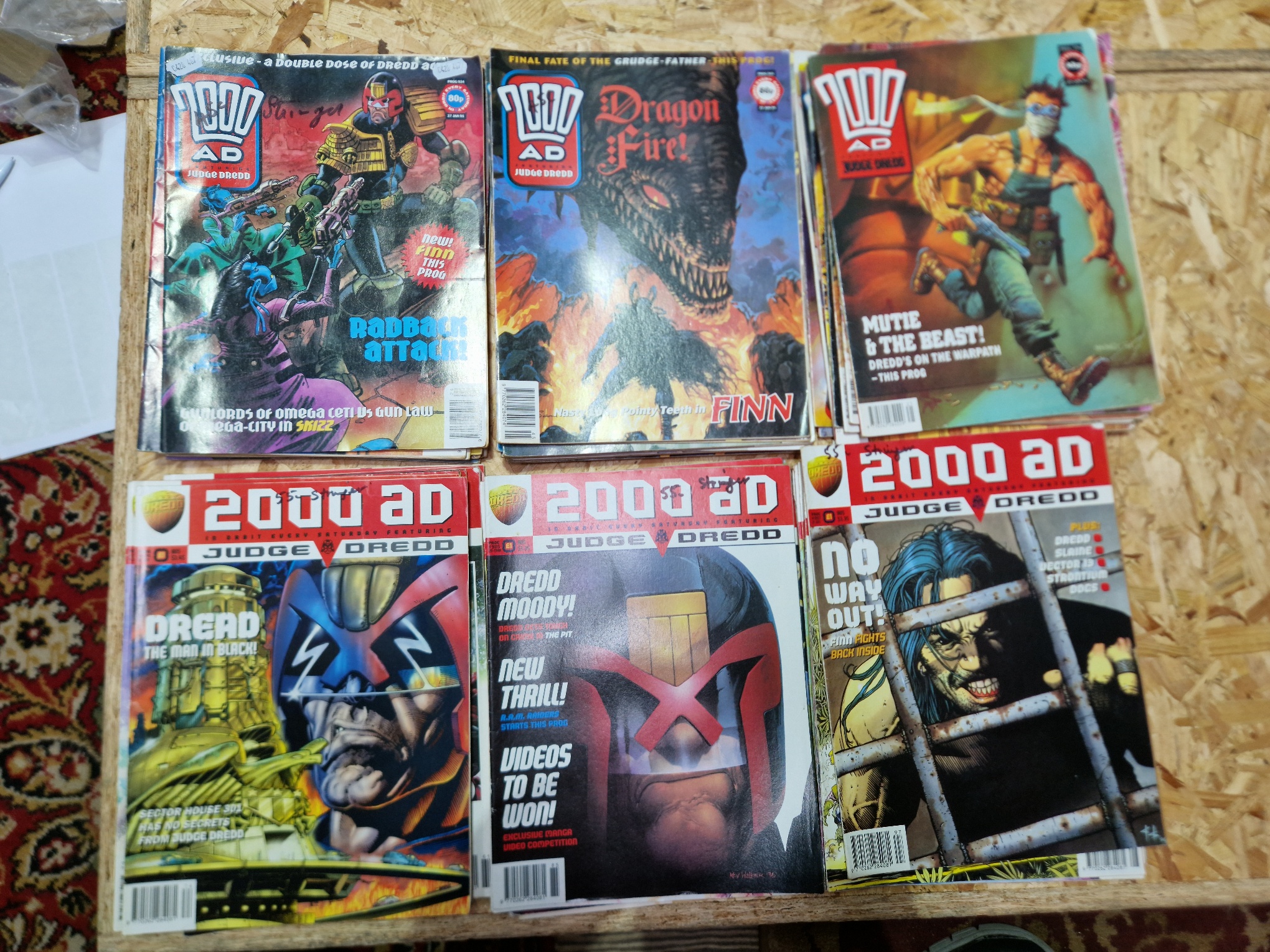 A bundle of 2000 AD "Judge Dredd" comics.