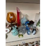 Art glass - 17 items including Maltese