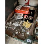 Boxed and loose cutlery