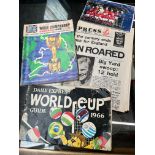 World Cup 1966, official souvenir programme, signed photo Hunt & Peters, Daily Express World Cup