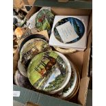 Decorative plates - approx 30 including Royal Doulton, Wedgwood, Royal Albert & Royal Worcester