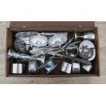 A wooden cigar box of assorted hallmarked silver and silver plate.