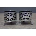 A pair of Edwardian silver mustards, Josiah Williams & Co, London 1901, silver wt. 2 1/2ozt.