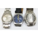 A group of three vintage automatic wristwatches comprising two Seiko 5 and one Ventura.