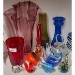 Art glass - 12 items including Riihimaki ‘Piipu’ vase c.!960, Whitefriars tumbler vase with wave-