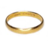 A 1930s 22ct gold wedding band, sponsor 'ACCo', Birmingham 1931, wt. 3g, size P.