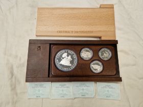A cased set of Spanish commemorative coins - Cultura Y Naturaleza - 1994