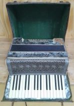 A vintage France & Co accordion.
