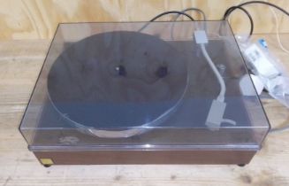 An Acoustic Research AR XAU turntable with Audio Technica AT95E cartridge, new platter mat, new