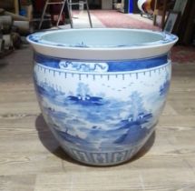 A large Chinese porcelain blue and white fish bowl, height 33cm.