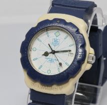 A Tag Heuer 200M Professional quartz wristwatch, case diameter 35mm, blue rubber strap.