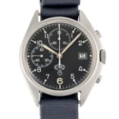 A GENTLEMAN'S STAINLESS STEEL BRITISH MILITARY SPEC. CWC CHRONOGRAPH WRIST WATCH DATED 2007, WITH