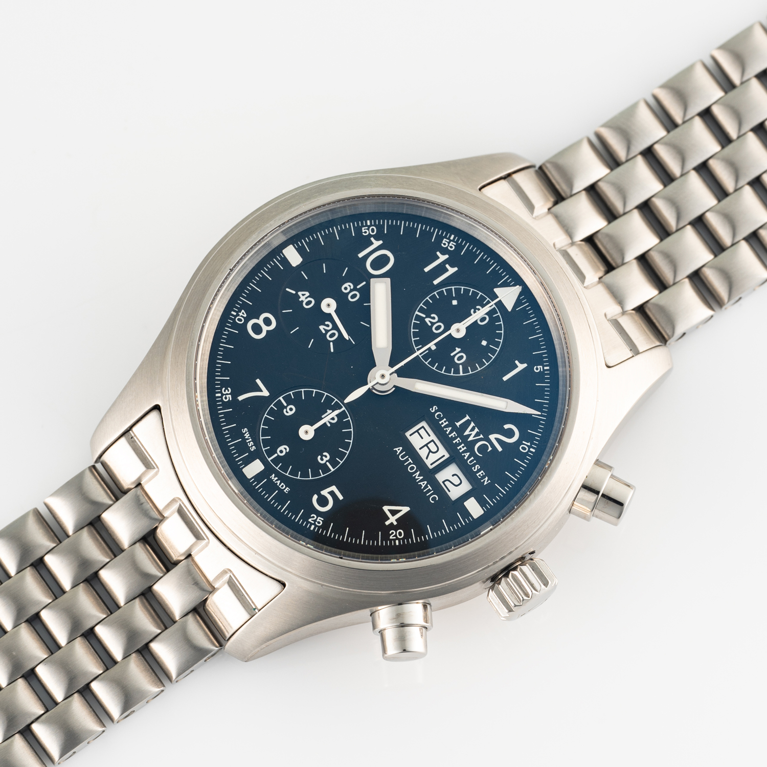 A GENTLEMAN'S SIZE STAINLESS STEEL IWC FLIEGER CHRONOGRAPH BRACELET WATCH DATED 2004, REF. - Image 5 of 9