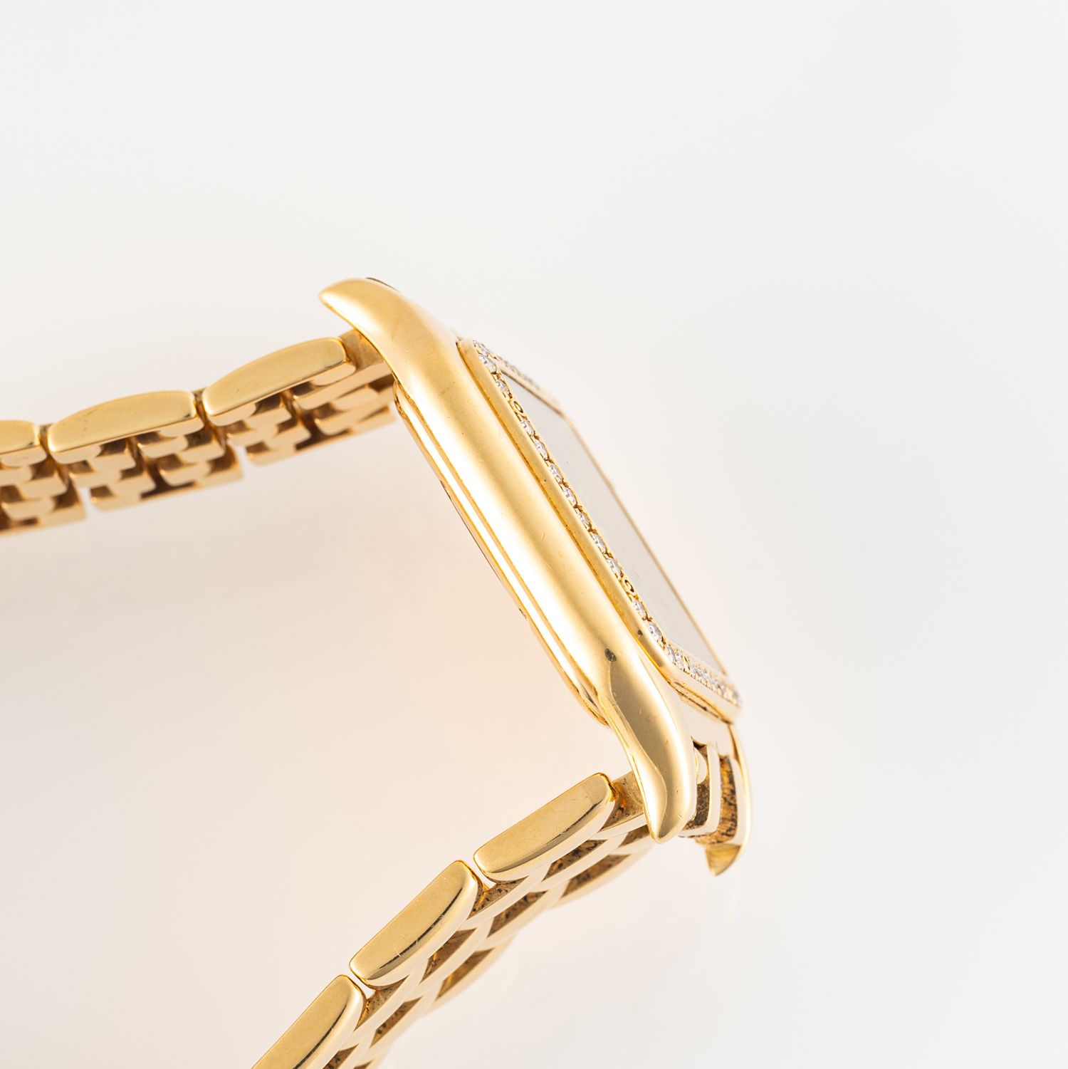 A RARE GENTLEMAN'S SIZE 18K SOLID GOLD & DIAMOND CARTIER PANTHERE BRACELET WATCH CIRCA 1990, REF. - Image 6 of 9