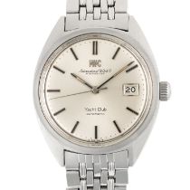 A GENTLEMAN'S SIZE STAINLESS STEEL IWC YACHT CLUB AUTOMATIC BRACELET WATCH CIRCA 1969, REF. 811A