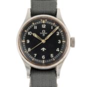 A GENTLEMAN'S STAINLESS STEEL BRITISH MILITARY OMEGA RAF PILOTS WRIST WATCH DATED 1953, REF. 2777-