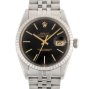 A GENTLEMAN'S SIZE STAINLESS STEEL ROLEX OYSTER PERPETUAL DATEJUST BRACELET WATCH CIRCA 1980, REF.