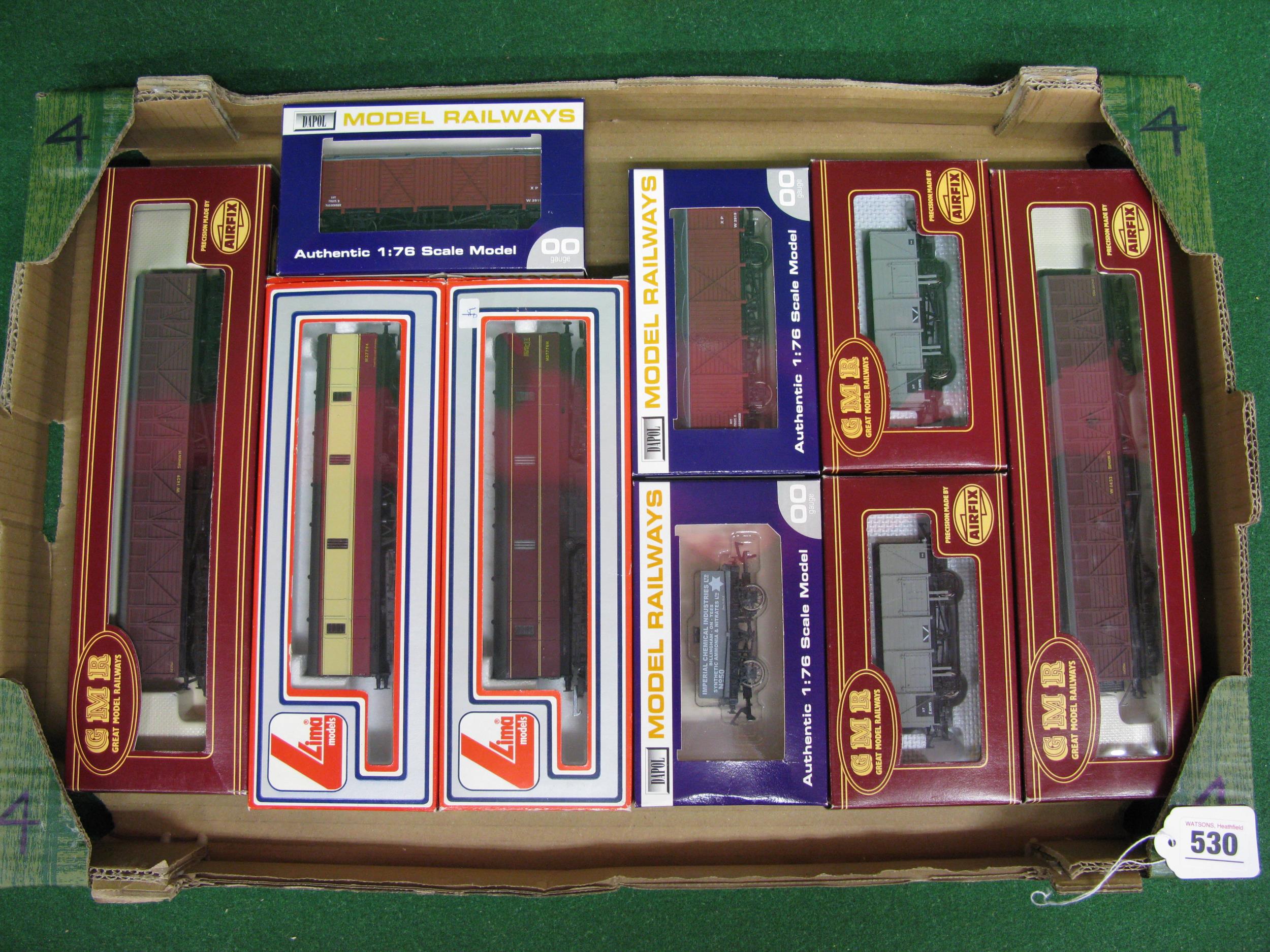 Nine boxed OO bogie and four wheel wagons and baggage vans from Lima, Airfix/GMR and Dapol Please - Image 2 of 2