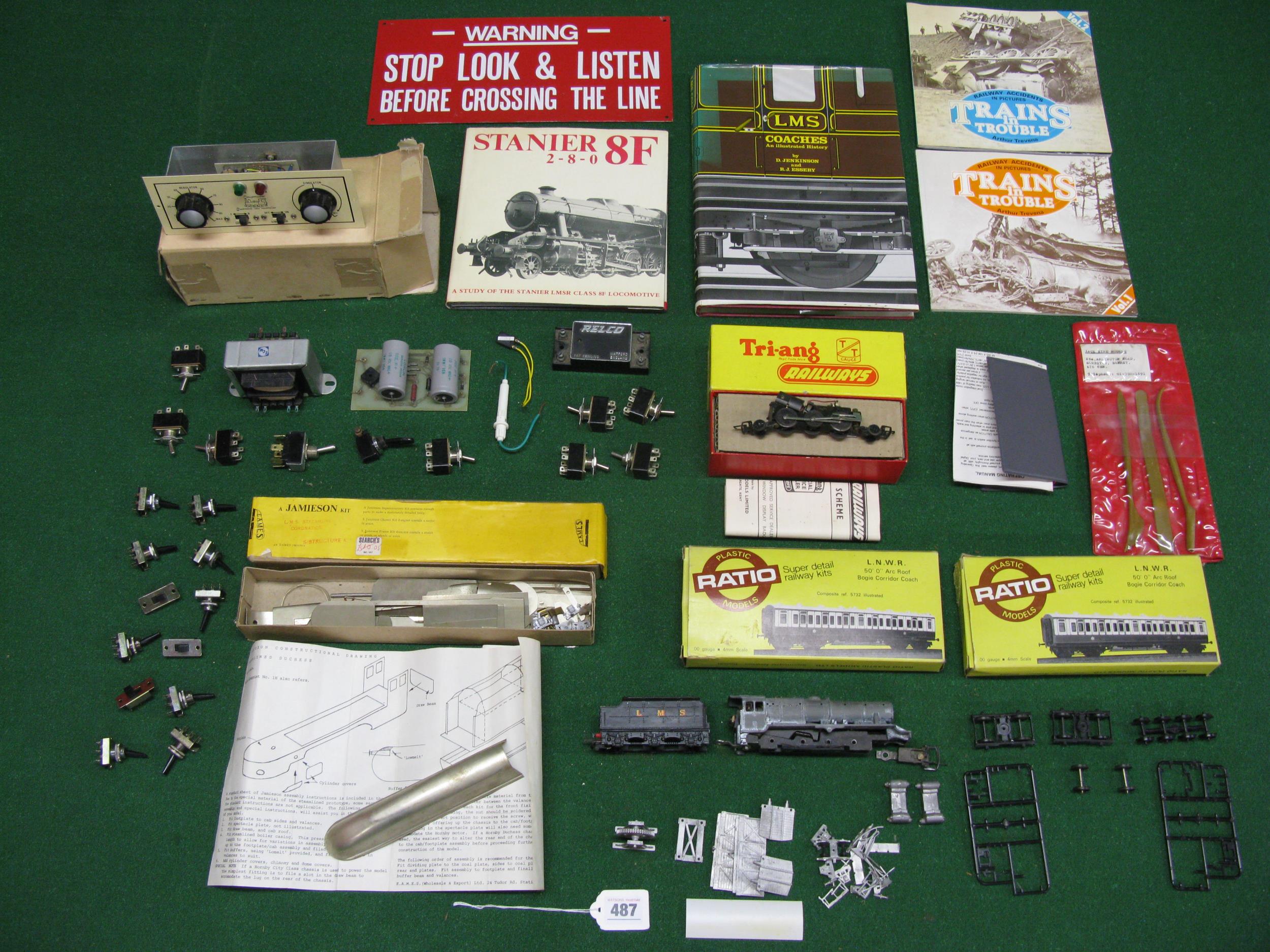Mixed lot of railway items to include: Gauge Master controller with simulator, kits including a